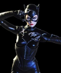 Batman Returns (1992): Catwoman – ¼ Scale Action Figure – Michelle Pfeiffer - NECA Collectibles