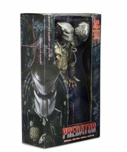 Predator - 1/4 Scale Action Figure - Jungle Hunter Predator With LED Lights - NECA Collectibles Letter P Costumes